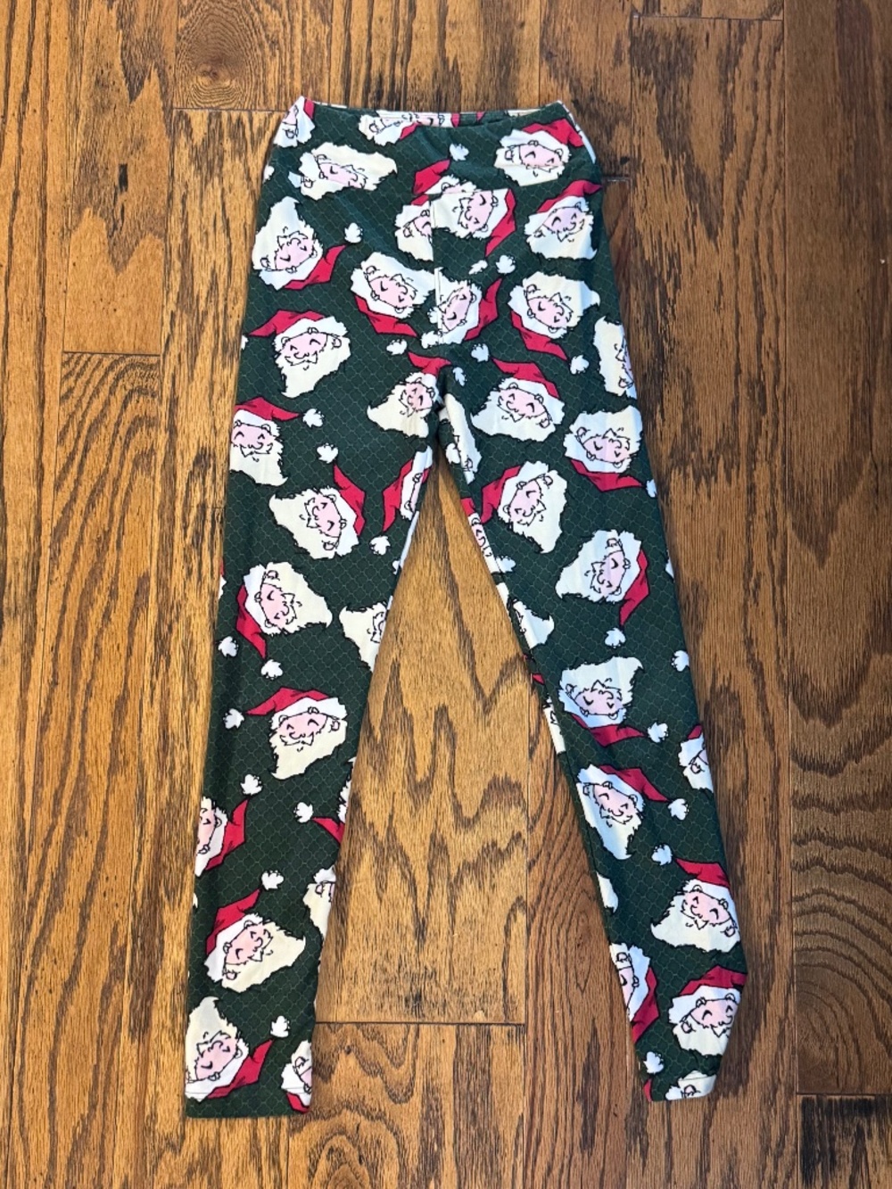 Lularoe TWEEN Christmas Leggings Green Red White Santa Size TWEEN